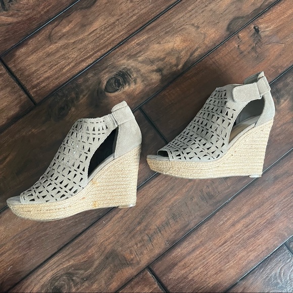 Marc Fisher Suede Espadrille Wedge - Picture 9 of 9